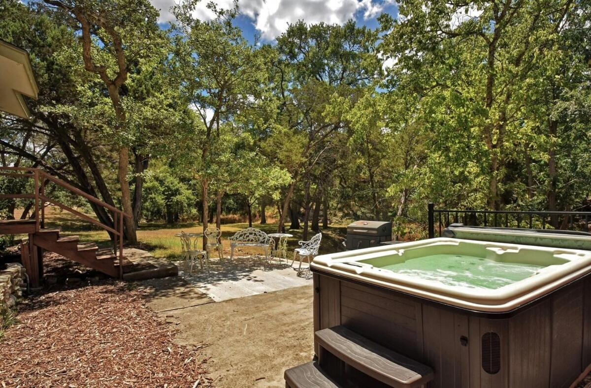 Messina Inn Wimberley Exterior foto